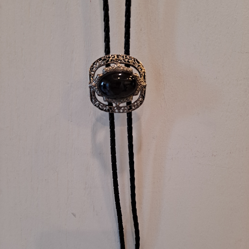 Bolo Tie Black Leather Braided Rope And Silvertone
